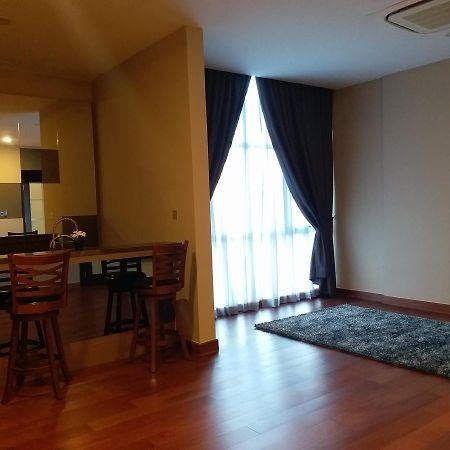 Jb City Paragon Serviced Apartment Τζόχορ Μπάχρου Εξωτερικό φωτογραφία
