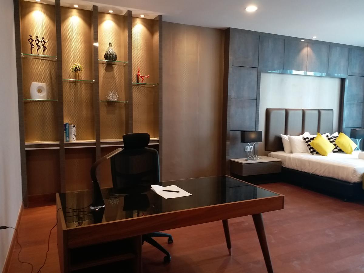 Jb City Paragon Serviced Apartment Τζόχορ Μπάχρου Εξωτερικό φωτογραφία
