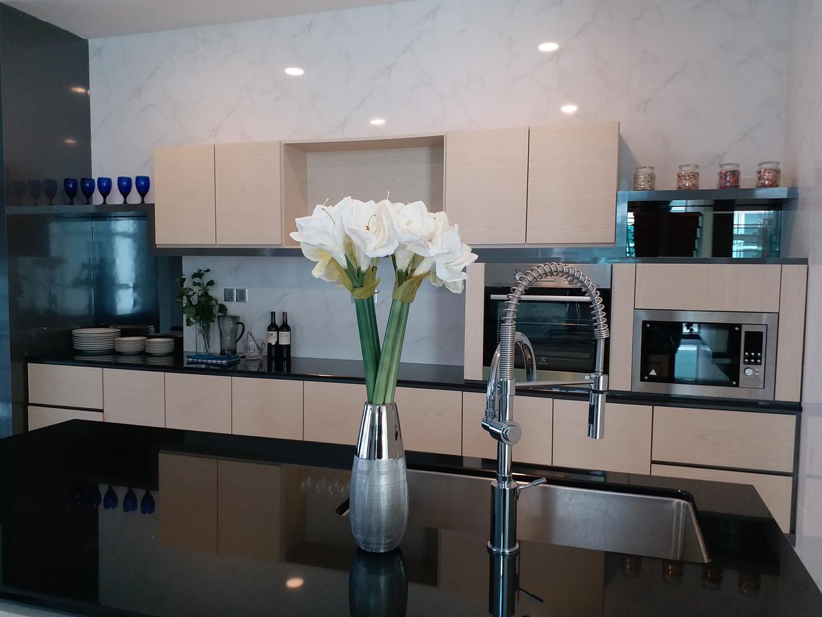 Jb City Paragon Serviced Apartment Τζόχορ Μπάχρου Εξωτερικό φωτογραφία