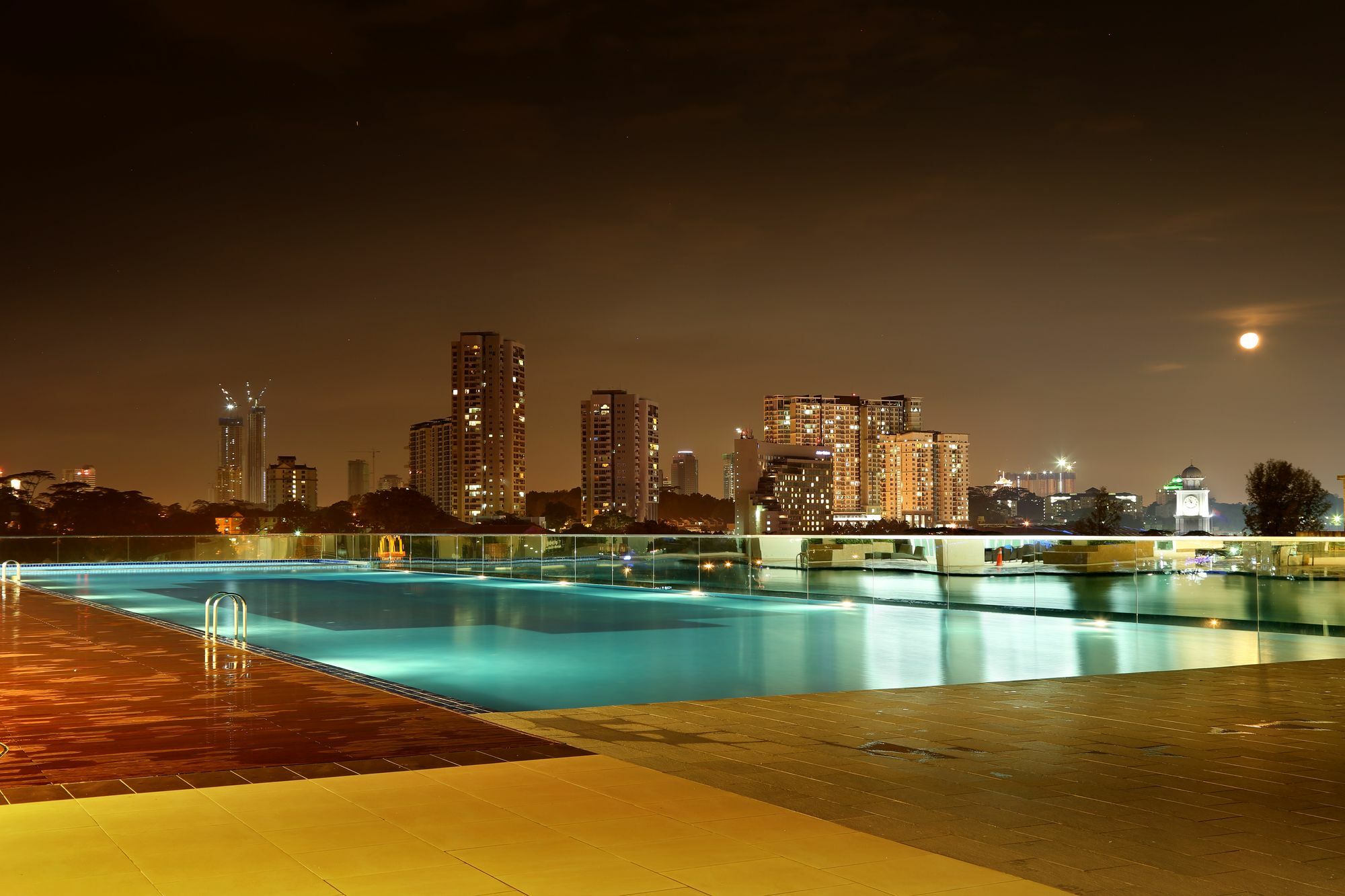 Jb City Paragon Serviced Apartment Τζόχορ Μπάχρου Εξωτερικό φωτογραφία