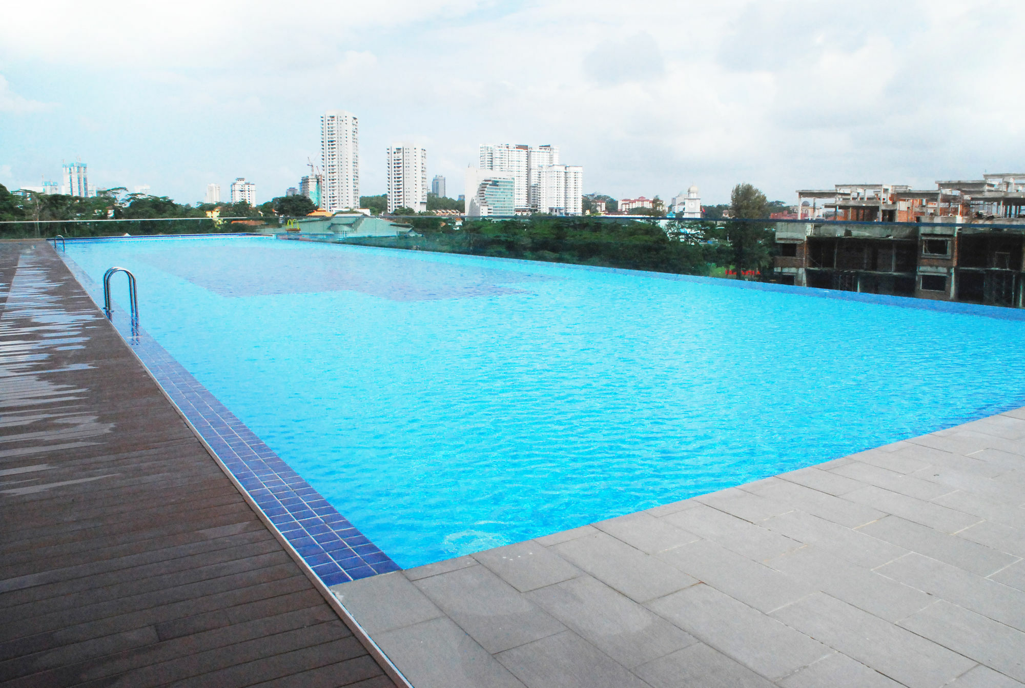 Jb City Paragon Serviced Apartment Τζόχορ Μπάχρου Εξωτερικό φωτογραφία